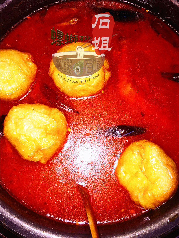 一个超爱吃螺蛳粉滴西安女孩、在这随波逐流滴大千世界里只想用心做一碗无任何添加剂滴螺蛳粉！7_副本.jpg